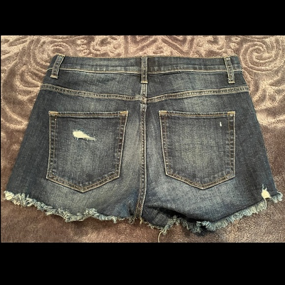 EXPRESS Jean Shorts: Shortie/ High rise/ Size: 8 - Picture 2 of 3